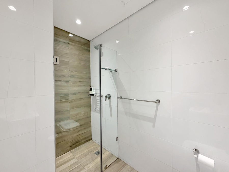 2 Bedroom Property for Sale in Green Point Western Cape